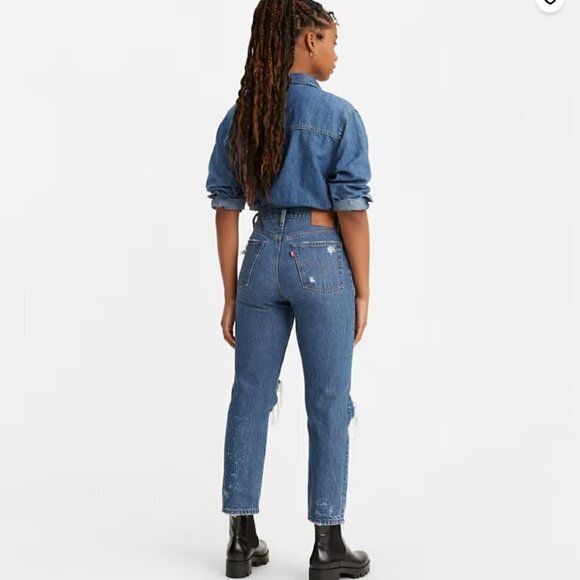 Levis Premium Wmns 501 Button Fly Distressed Cropped Jeans-Size 30x26 NWT - Picture 3 of 16